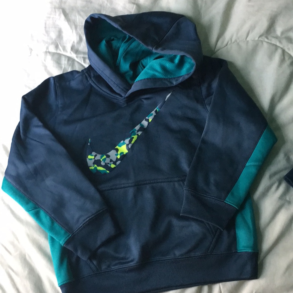 Nike boys hoodie